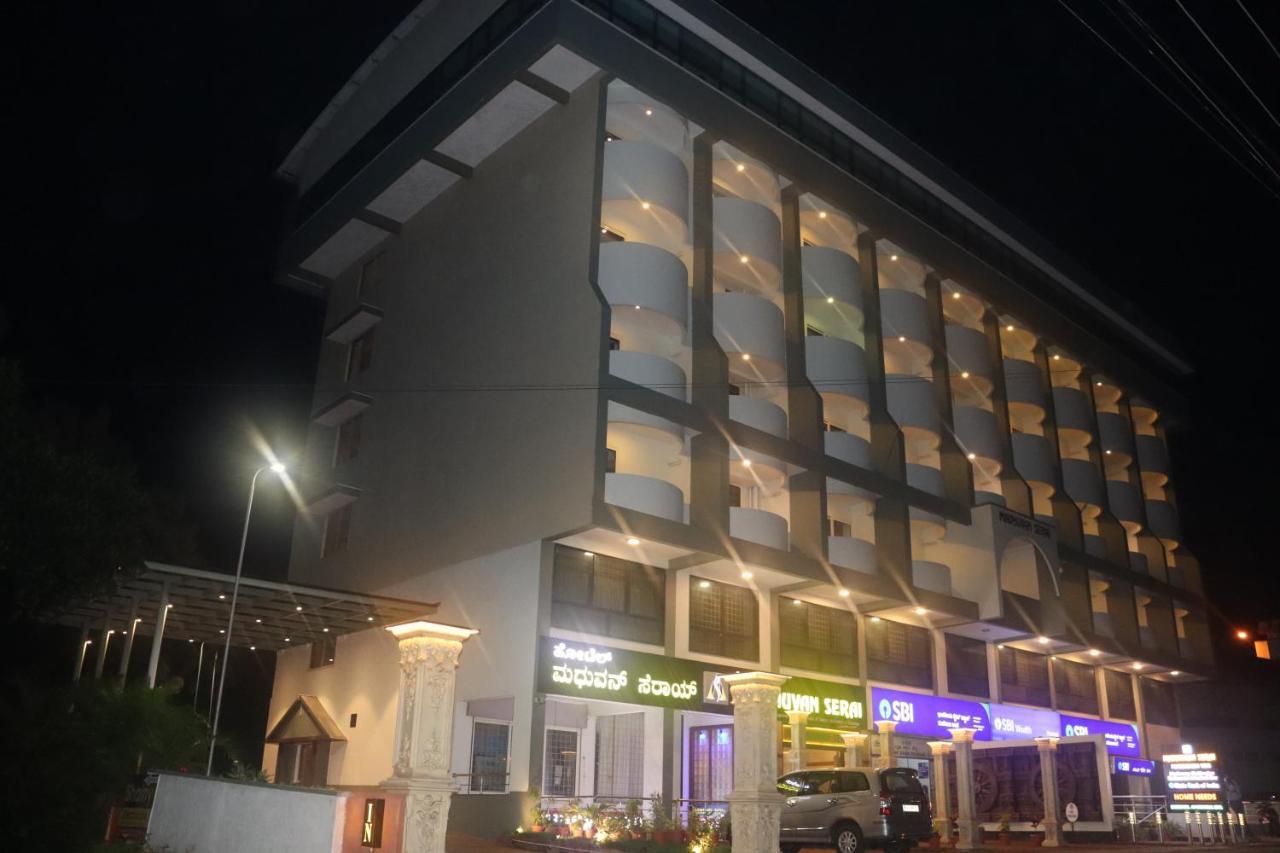 Hotel Madhuvan Serai Manipal Exteriér fotografie