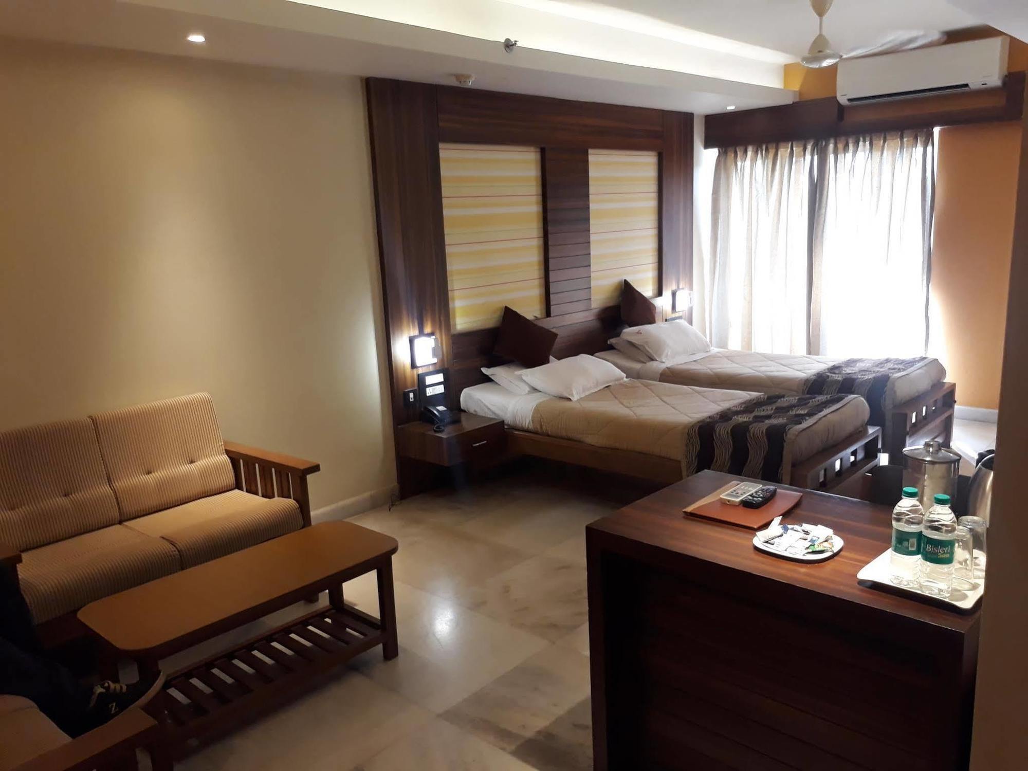 Hotel Madhuvan Serai Manipal Exteriér fotografie